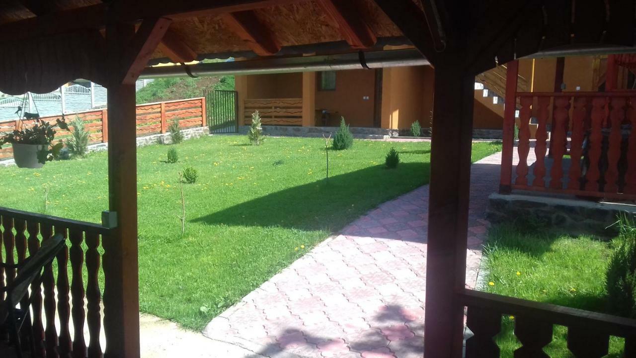 Casa Leonardo Hotel Haţeg Exterior foto